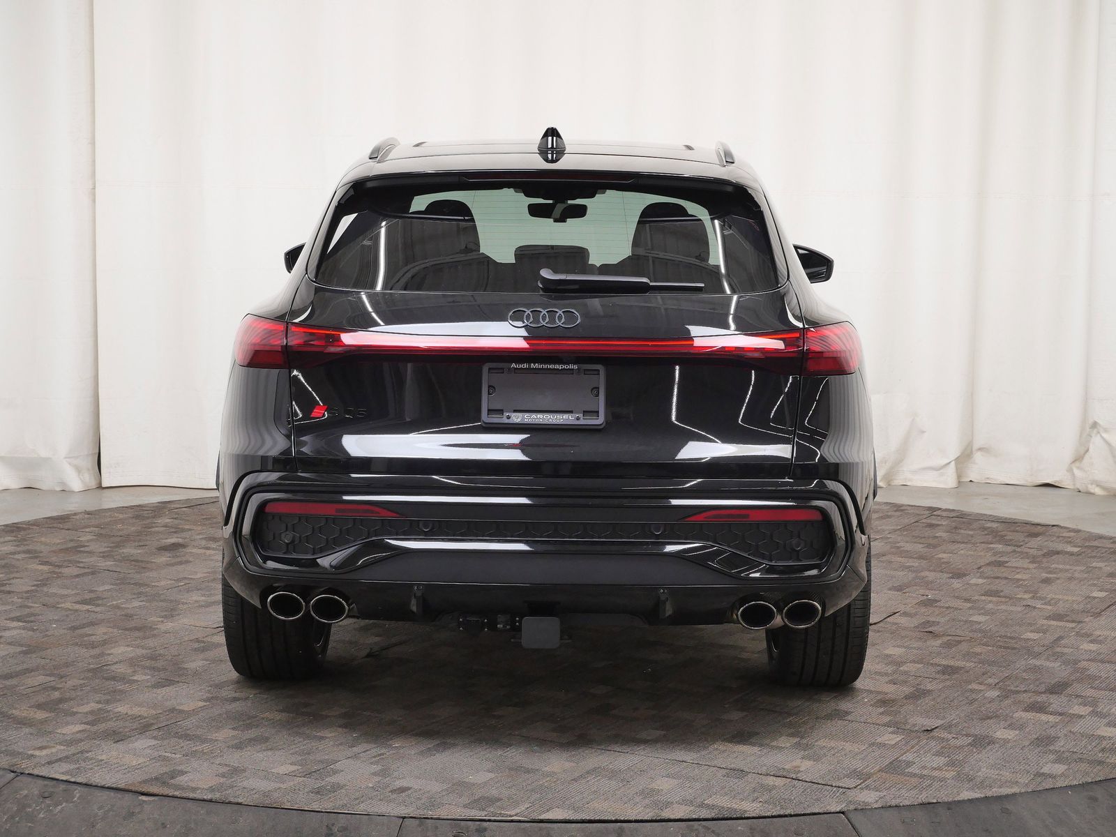 Thumbnail: 2026 Audi SQ5 - 5