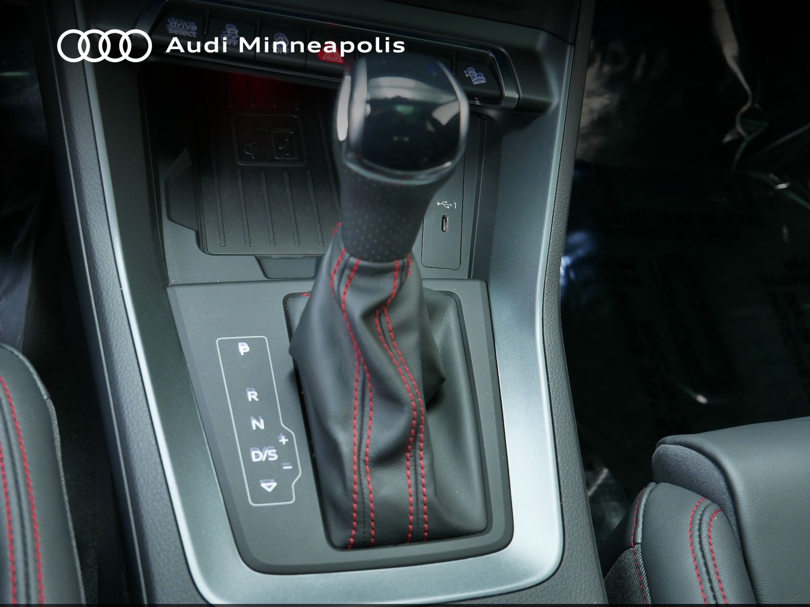 Thumbnail: 2025 Audi Q3 - 28