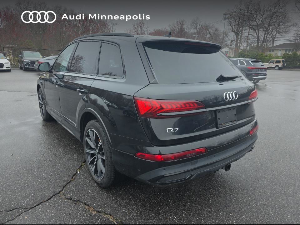 Thumbnail: 2023 Audi Q7 - 7