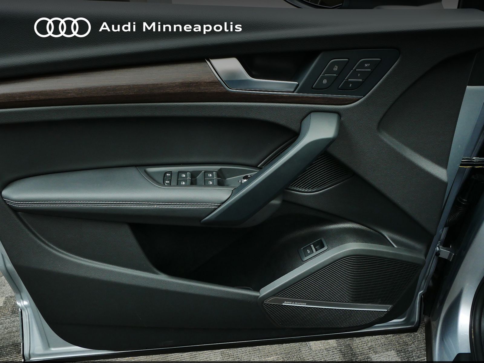 Thumbnail: 2025 Audi Q5 - 11