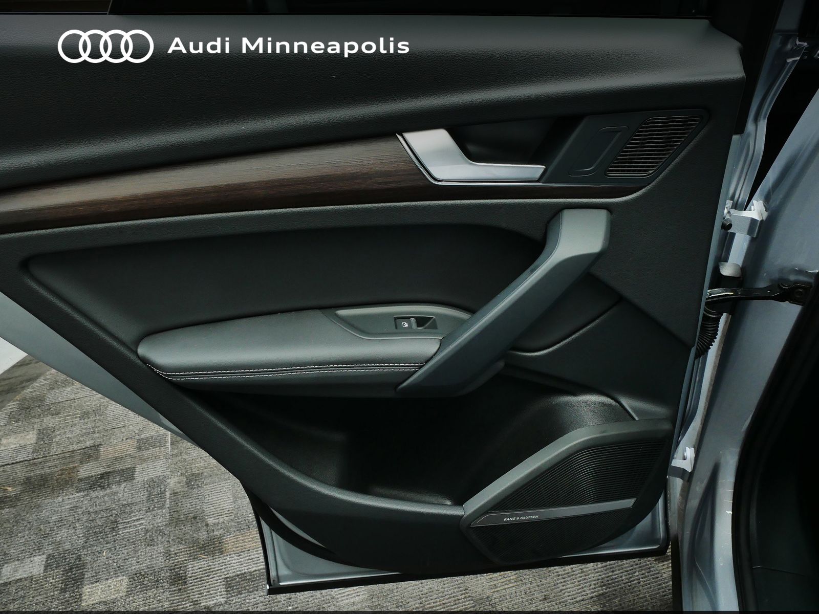 Thumbnail: 2025 Audi Q5 - 15