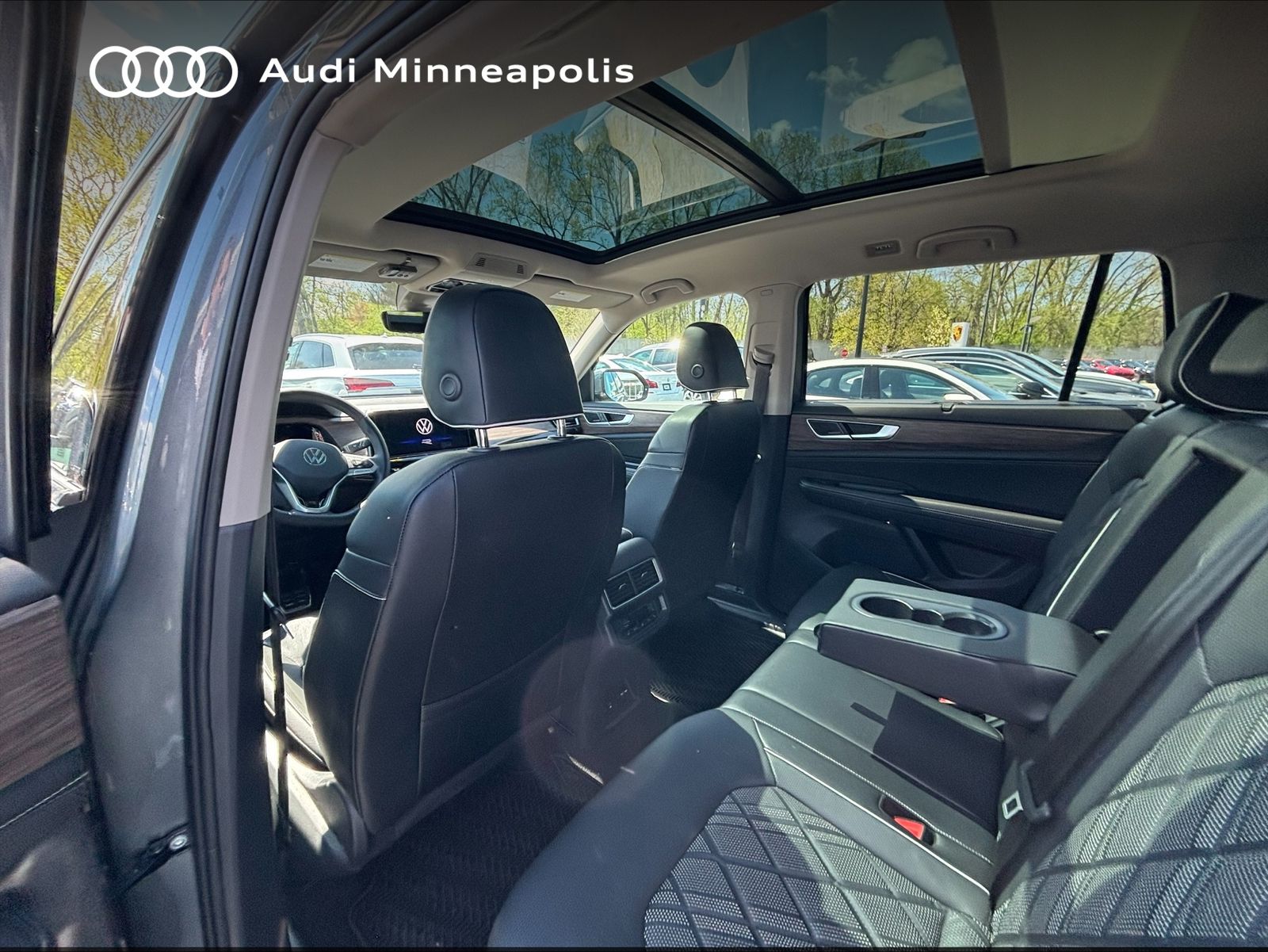 Thumbnail: 2024 Volkswagen Atlas - 18
