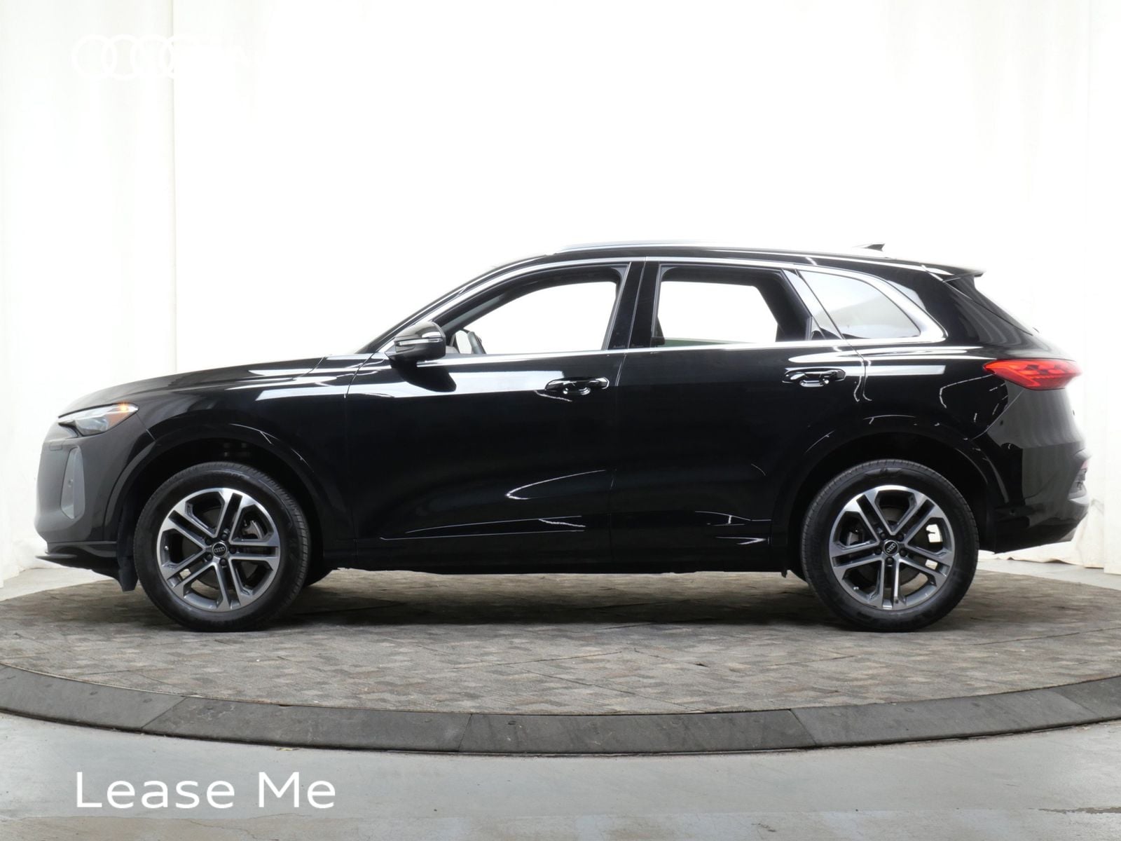 Thumbnail: 2025 Audi Q5 - 2
