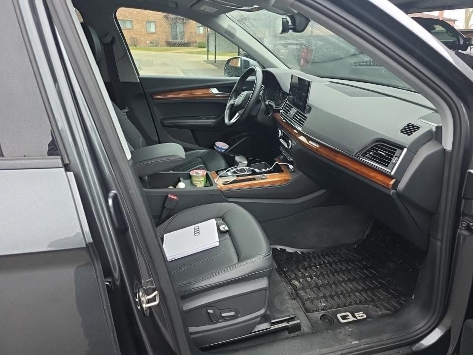 Thumbnail: 2023 Audi Q5 - 2