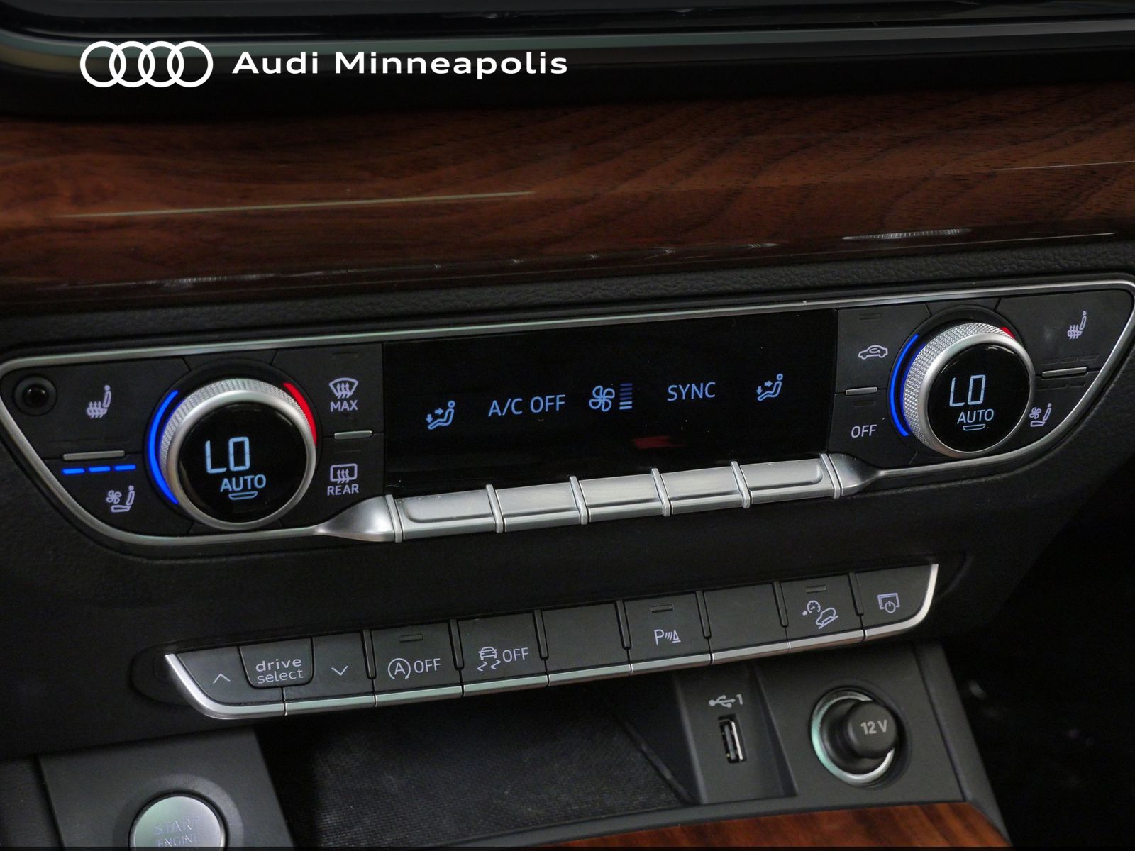Thumbnail: 2023 Audi Q5 - 25