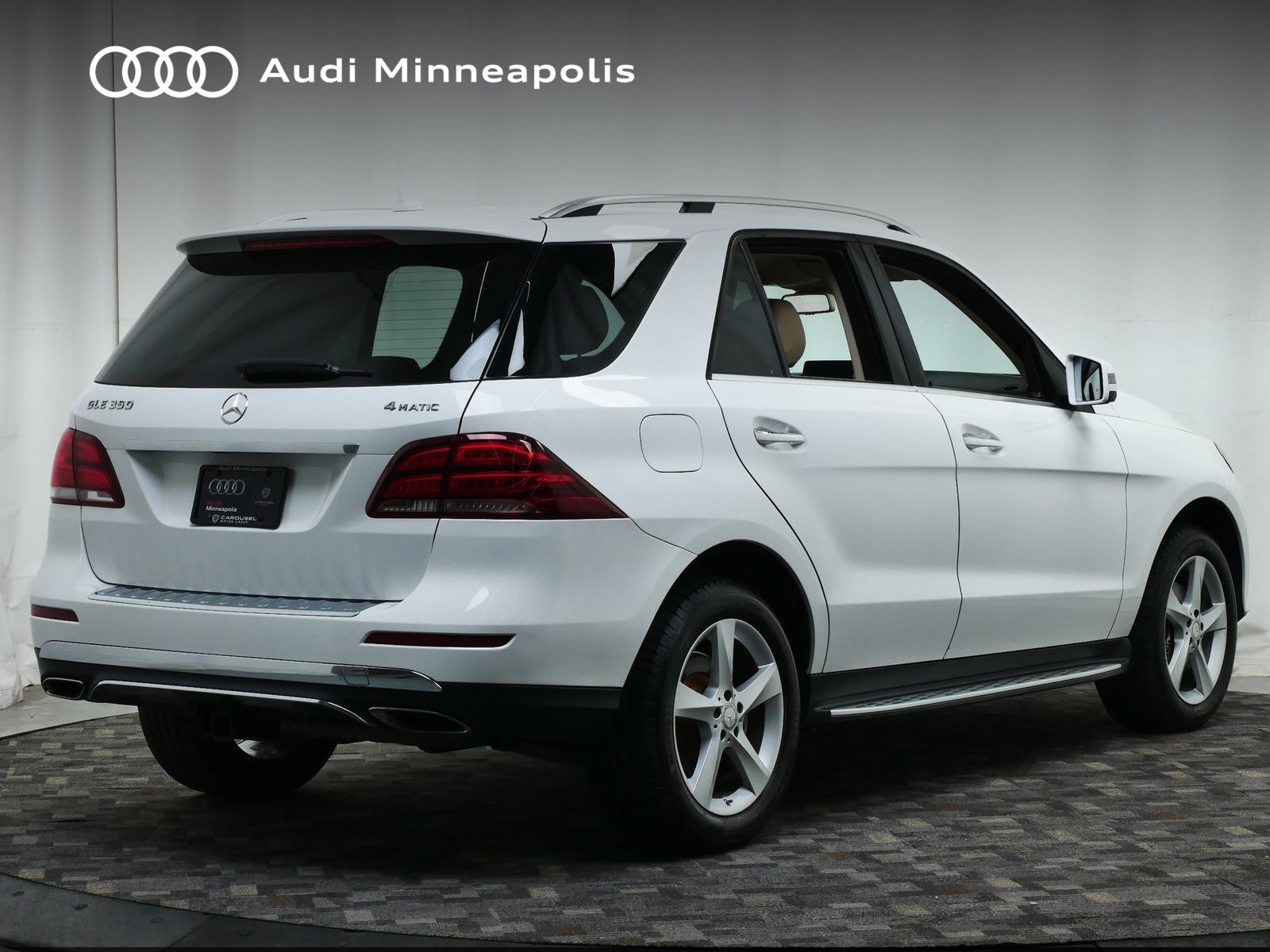 Thumbnail: 2016 Mercedes-Benz GLE - 6