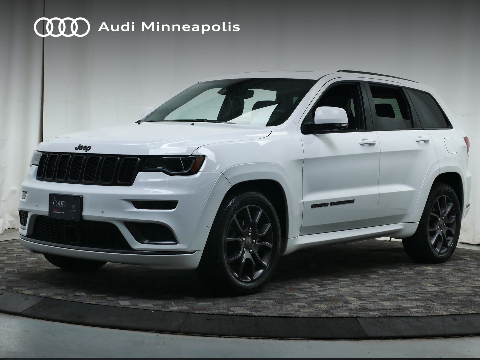 Thumbnail: 2020 Jeep Grand Cherokee - 1