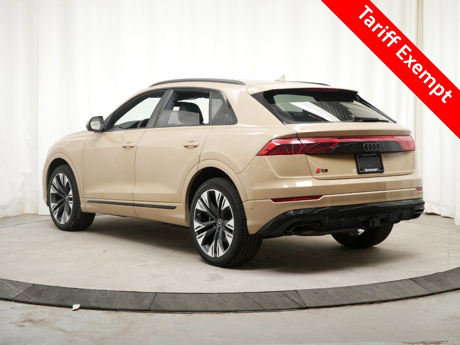 2025 Audi Q8 55 Prestige photo 4