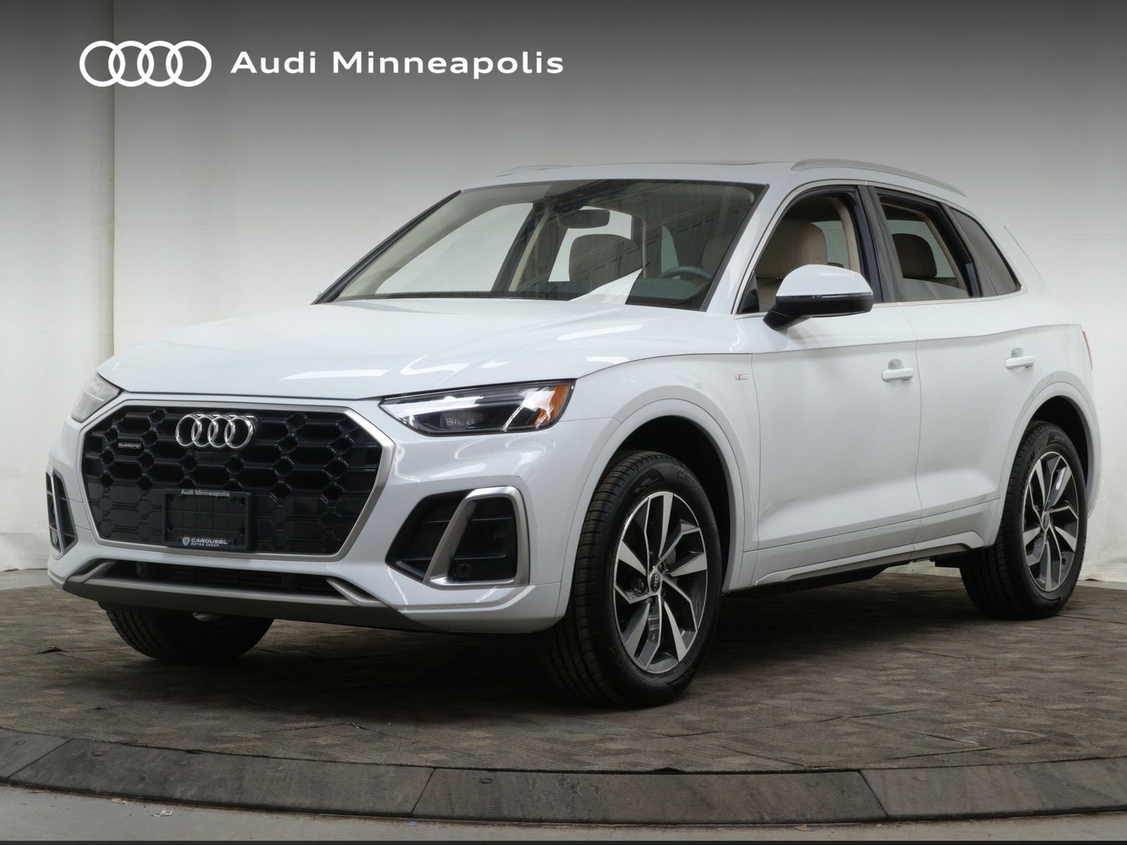 Thumbnail: 2023 Audi Q5 - 1