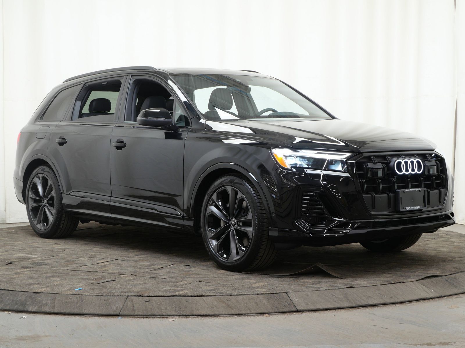 Thumbnail: 2026 Audi Q7 - 8