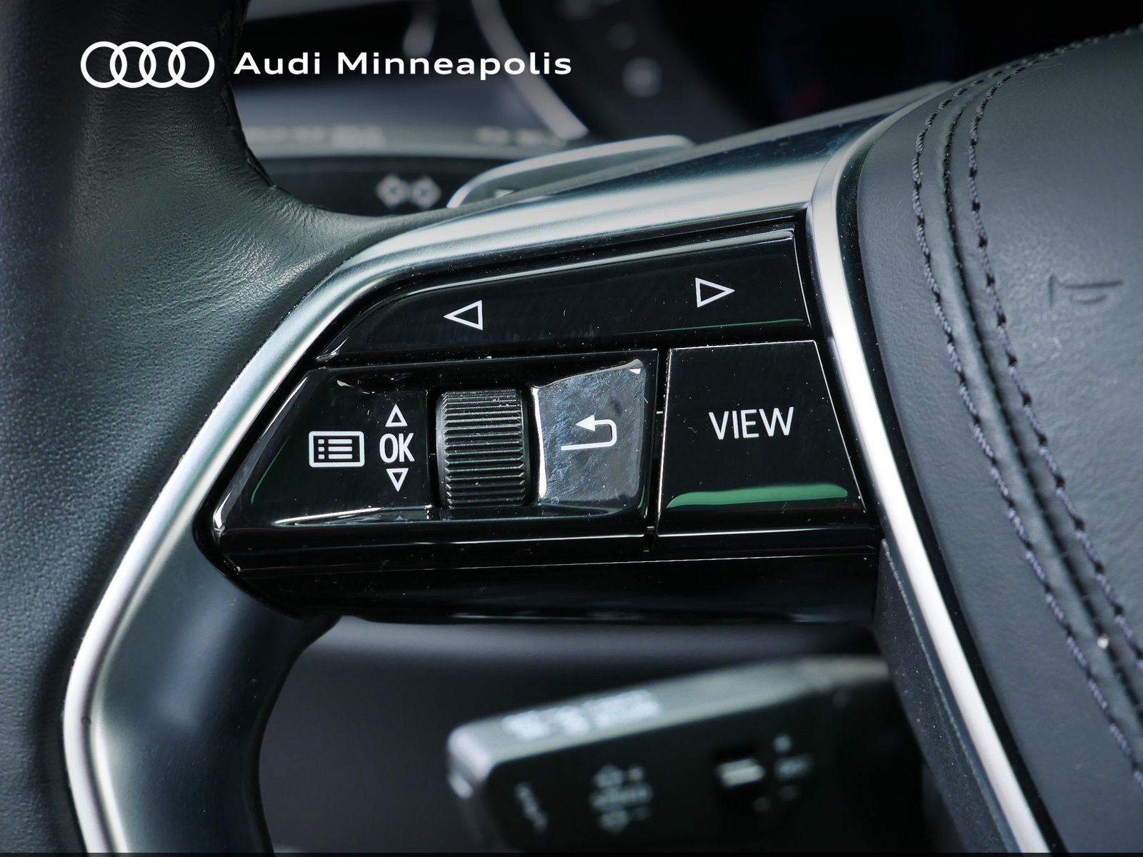 Thumbnail: 2022 Audi A8 - 21