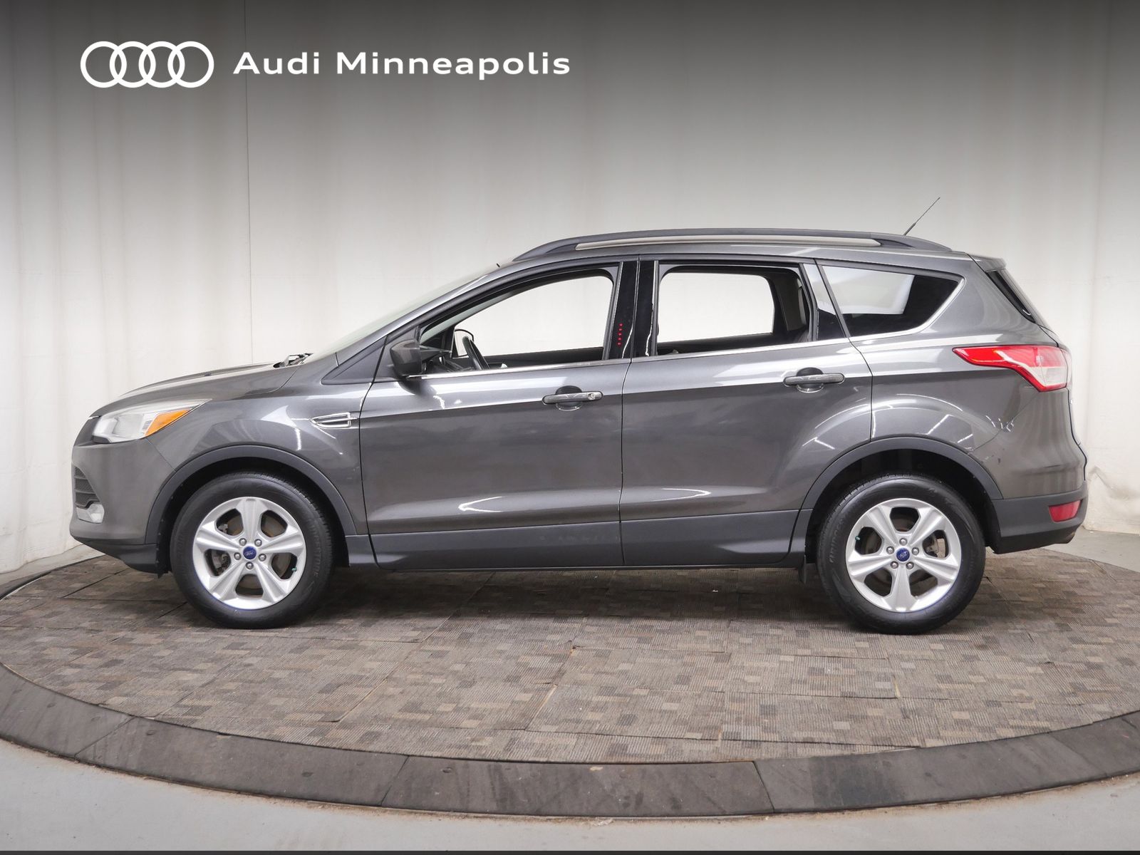 Thumbnail: 2016 Ford Escape - 3