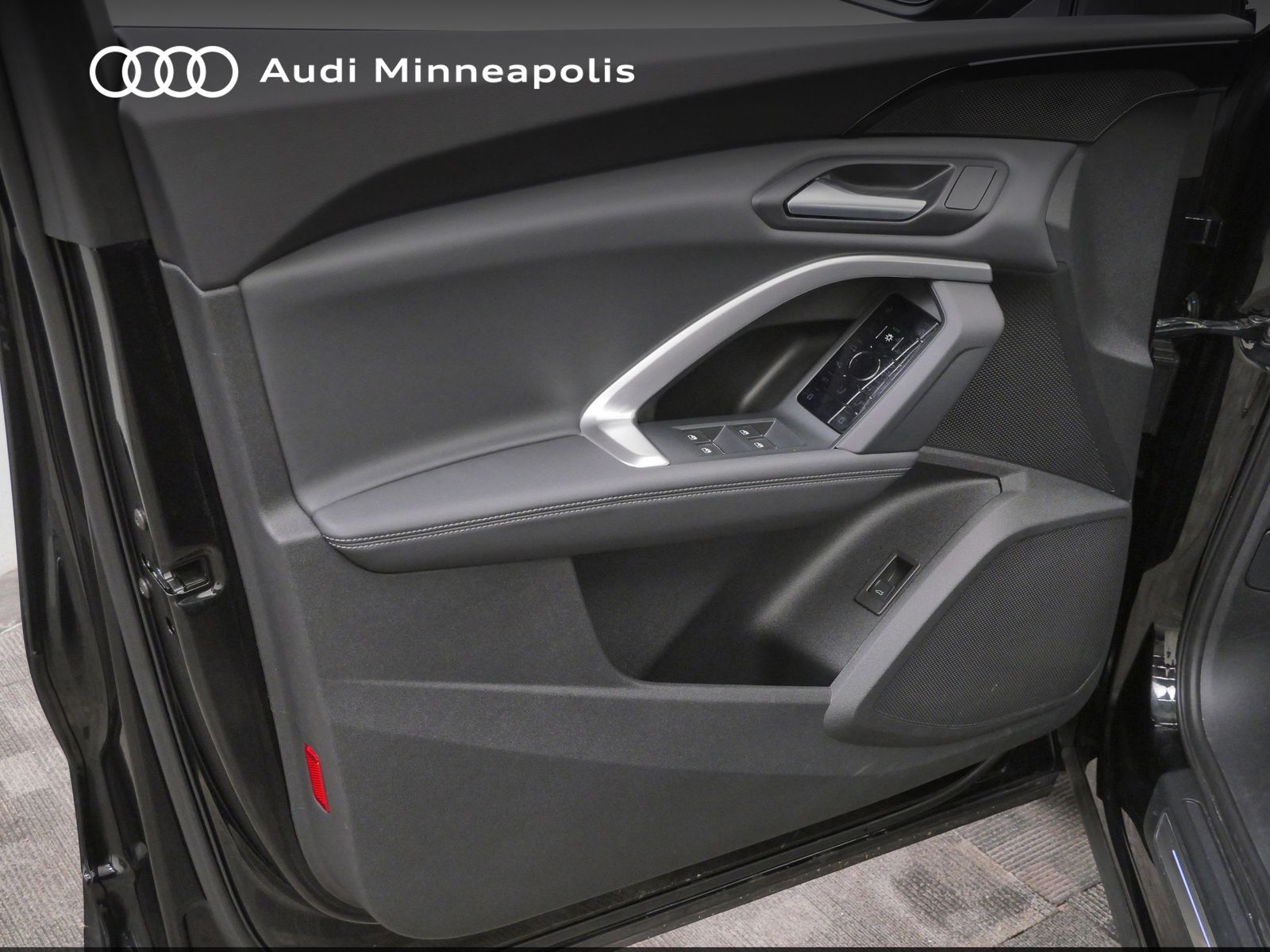 Thumbnail: 2025 Audi Q5 - 12