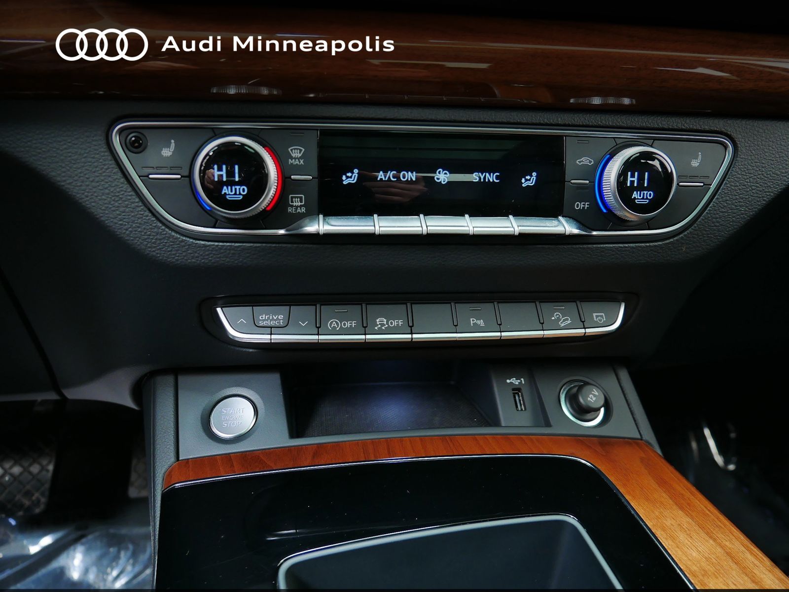 Thumbnail: 2023 Audi Q5 - 22