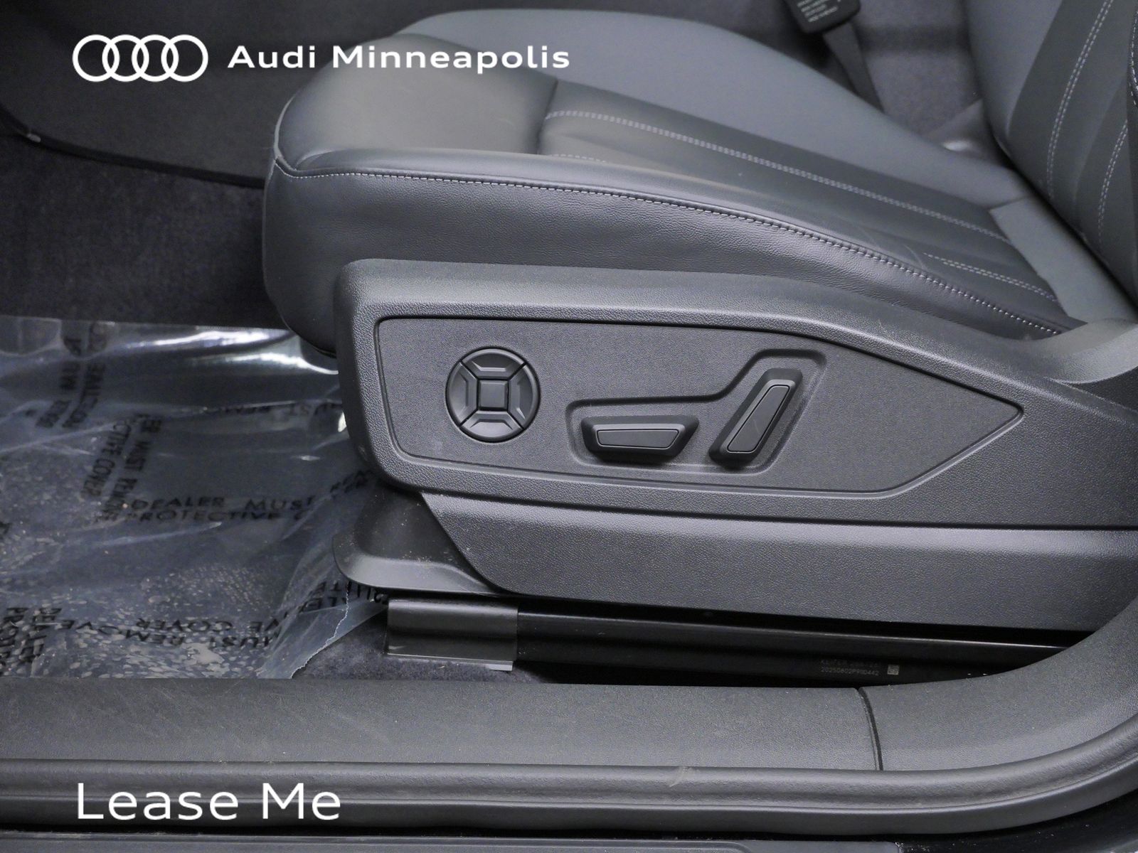 Thumbnail: 2025 Audi Q5 - 13