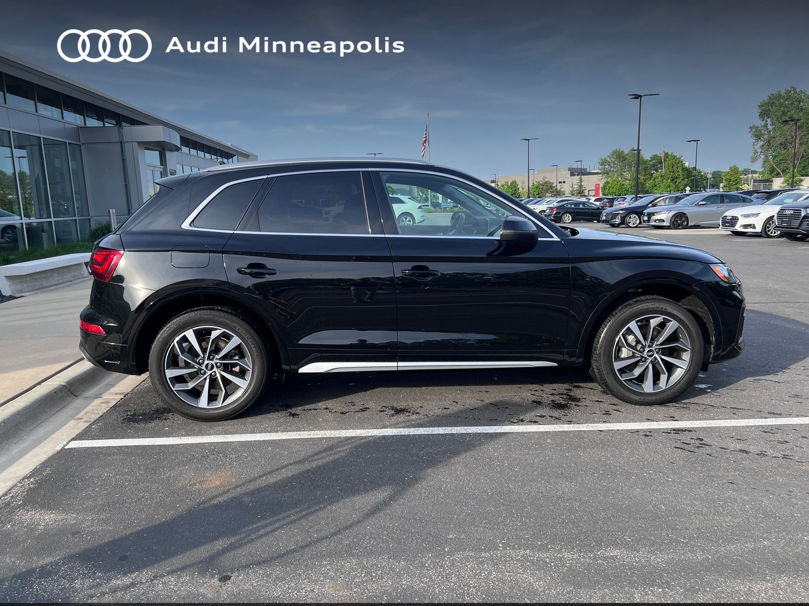 Thumbnail: 2021 Audi Q5 - 10