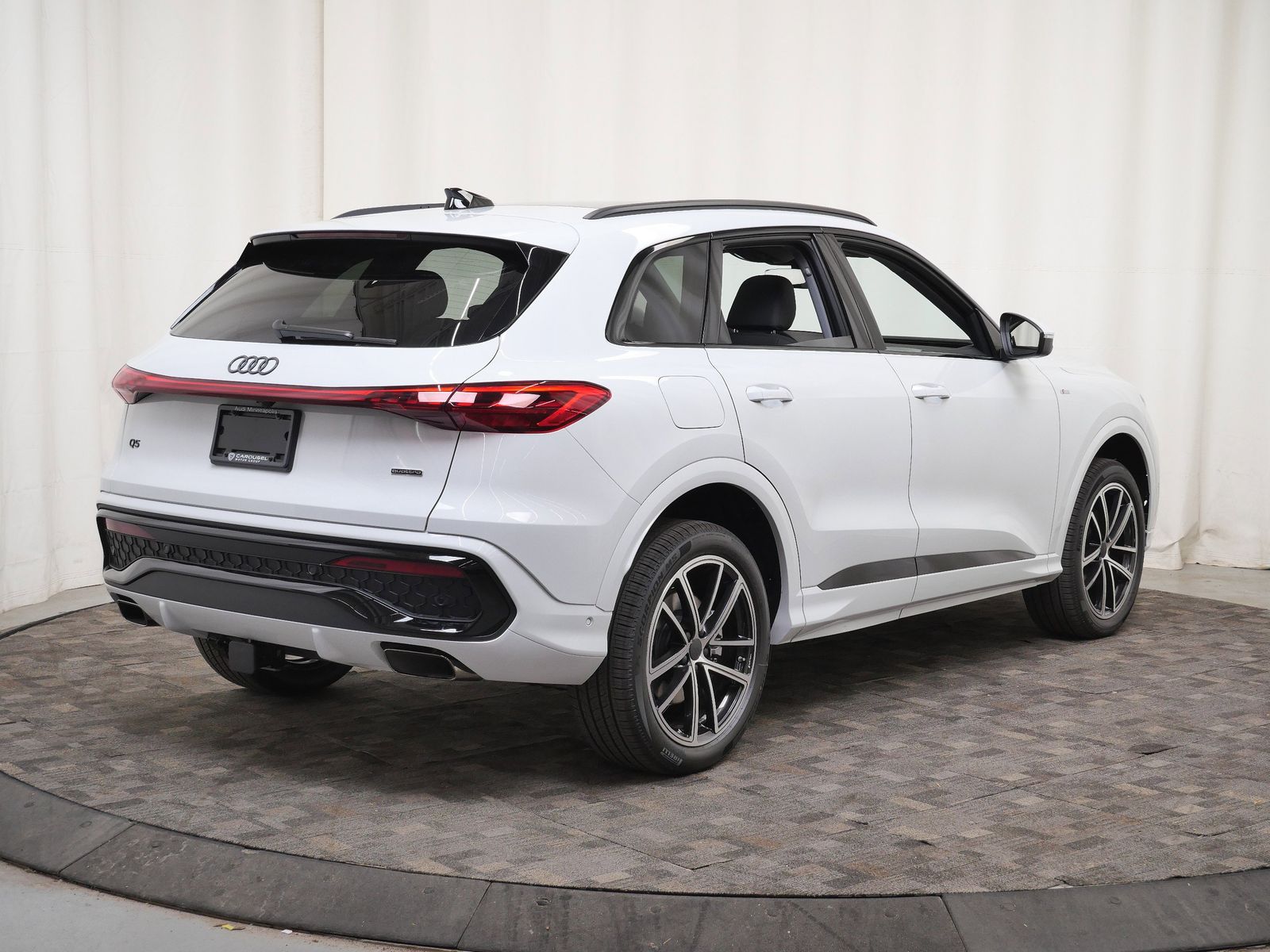 Thumbnail: 2026 Audi Q5 - 6
