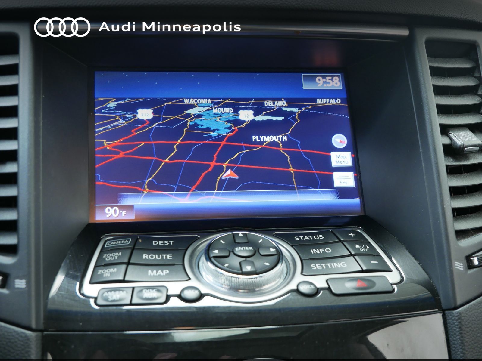 Thumbnail: 2015 INFINITI QX70 - 28