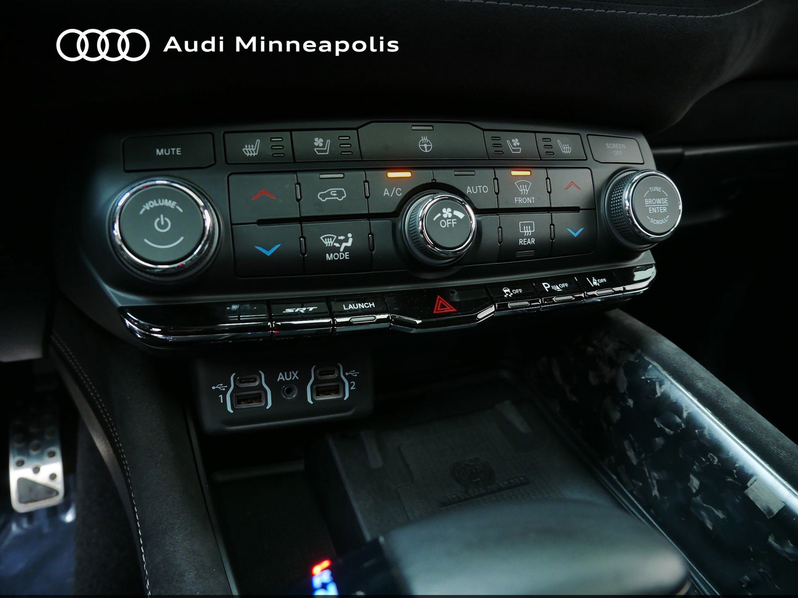 Thumbnail: 2021 Dodge Durango - 23