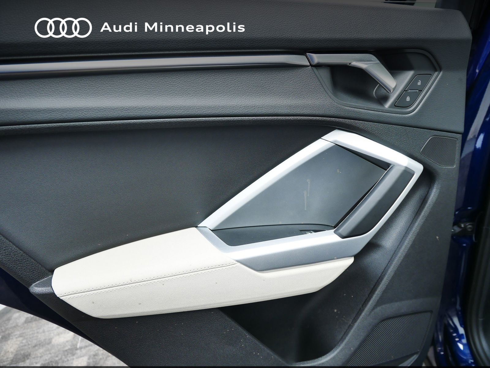 Thumbnail: 2025 Audi Q3 - 16