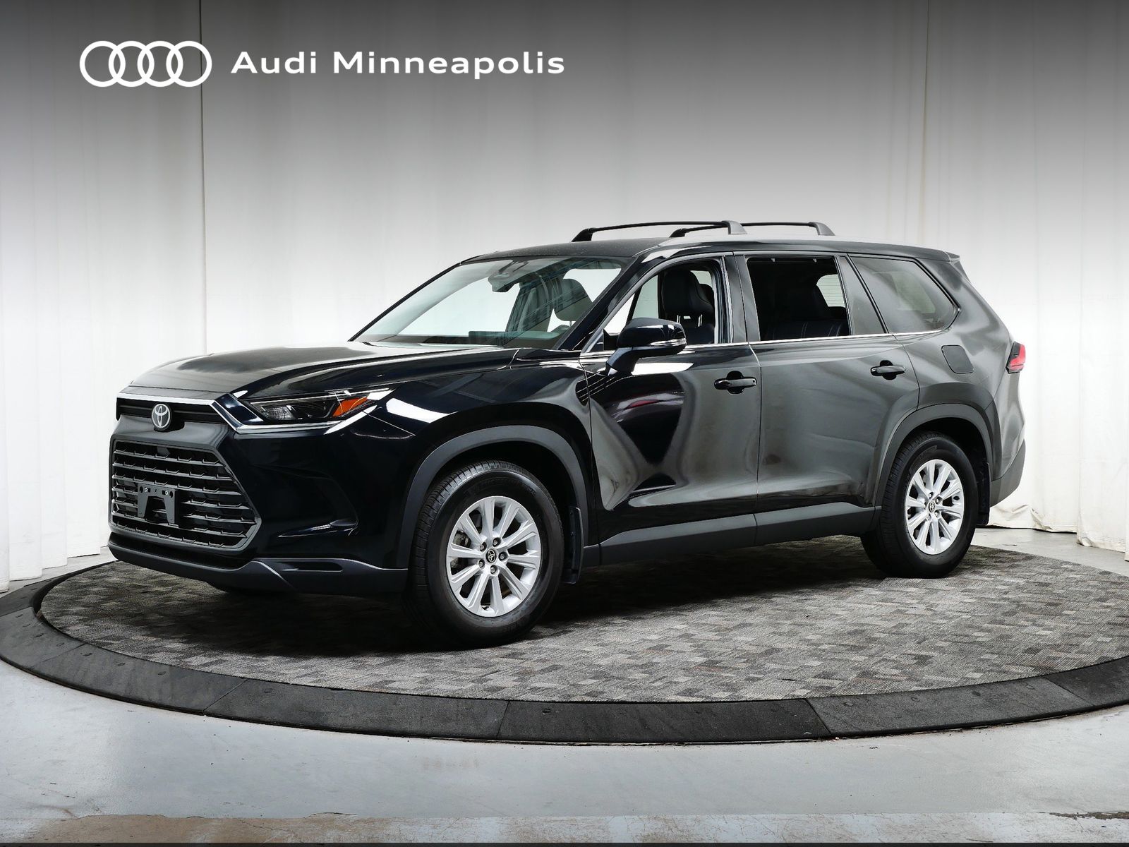 2024 Toyota Grand Highlander XLE -
                  Golden Valley, MN