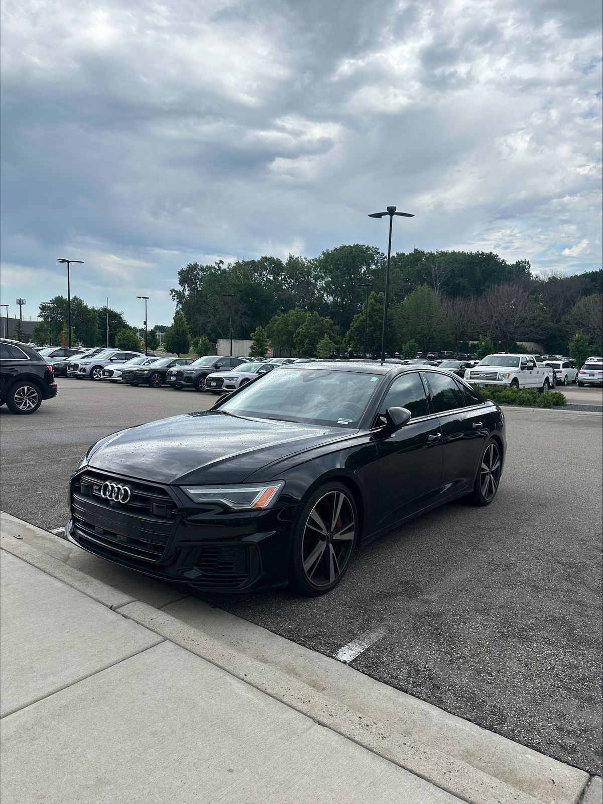 Thumbnail: 2022 Audi S6 - 1