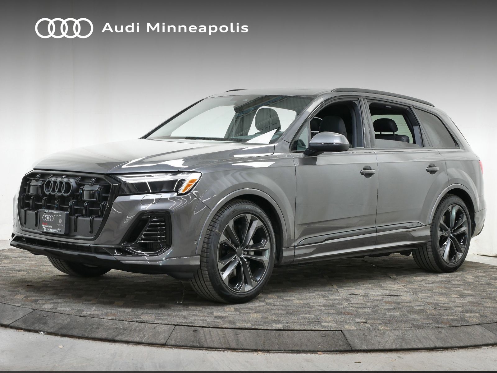 Thumbnail: 2026 Audi Q7 - 1