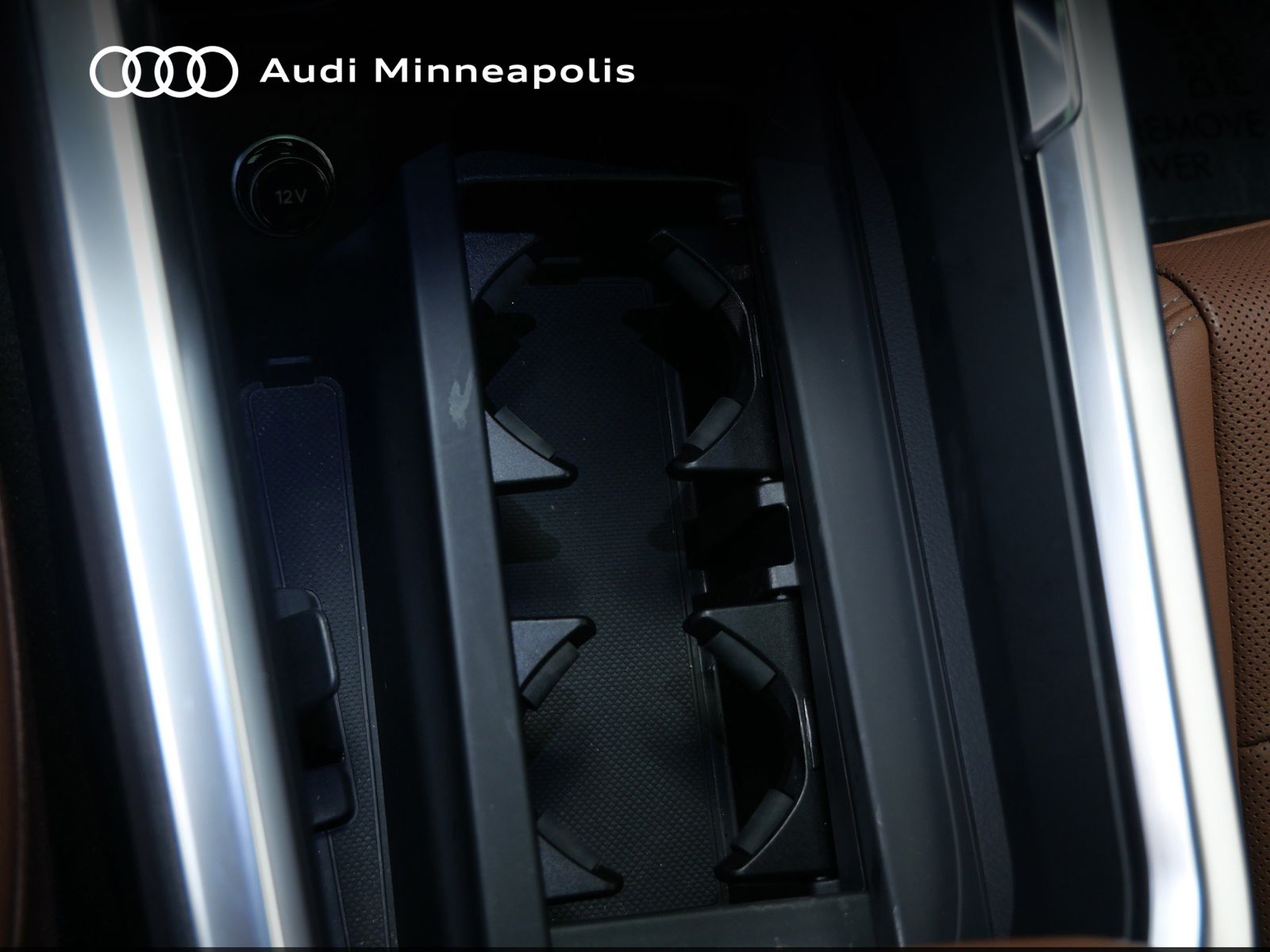 Thumbnail: 2024 Audi Q8 e-tron - 28