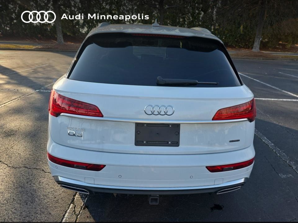 Thumbnail: 2023 Audi Q5 - 13