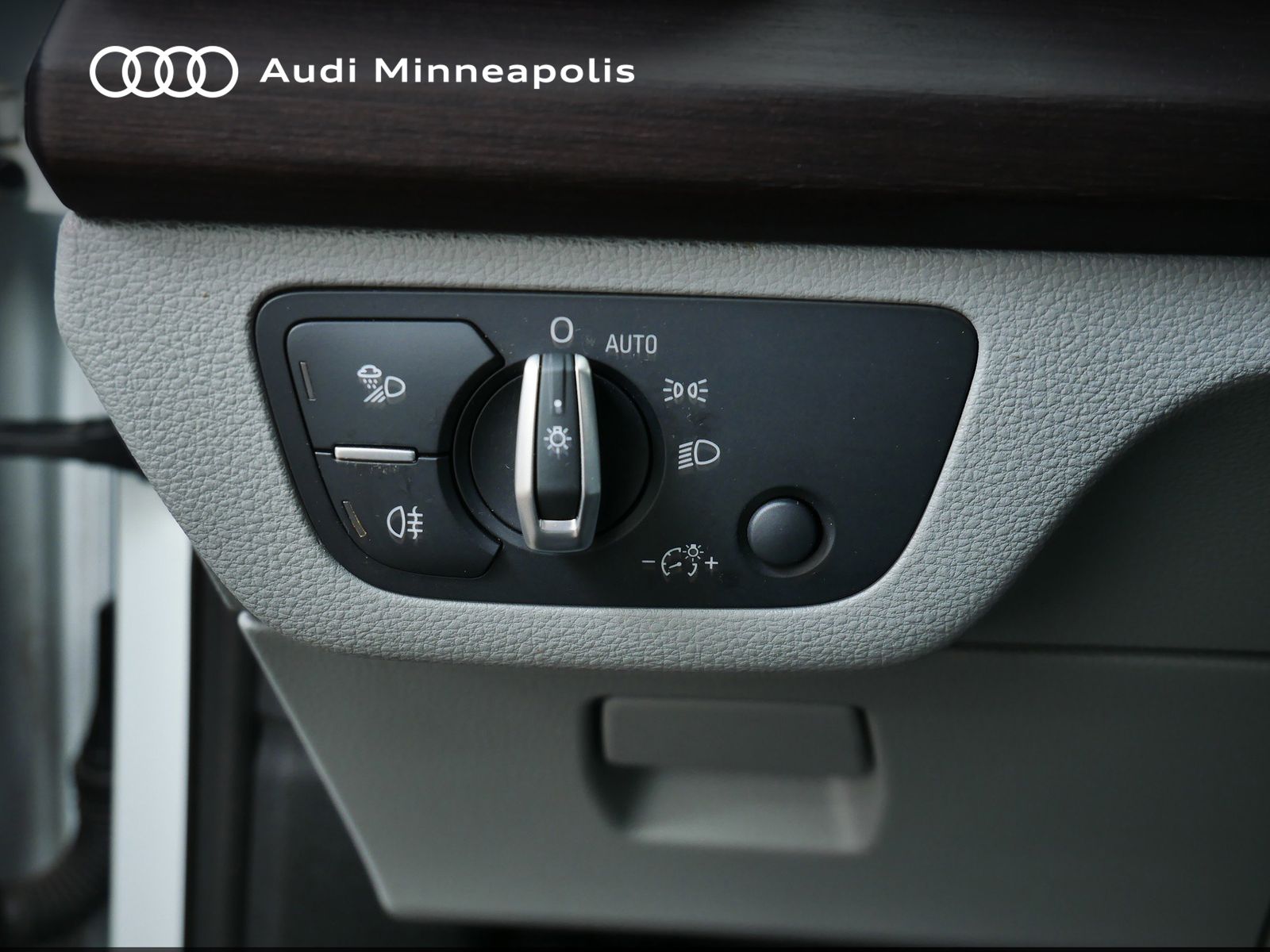 Thumbnail: 2023 Audi Q5 - 20