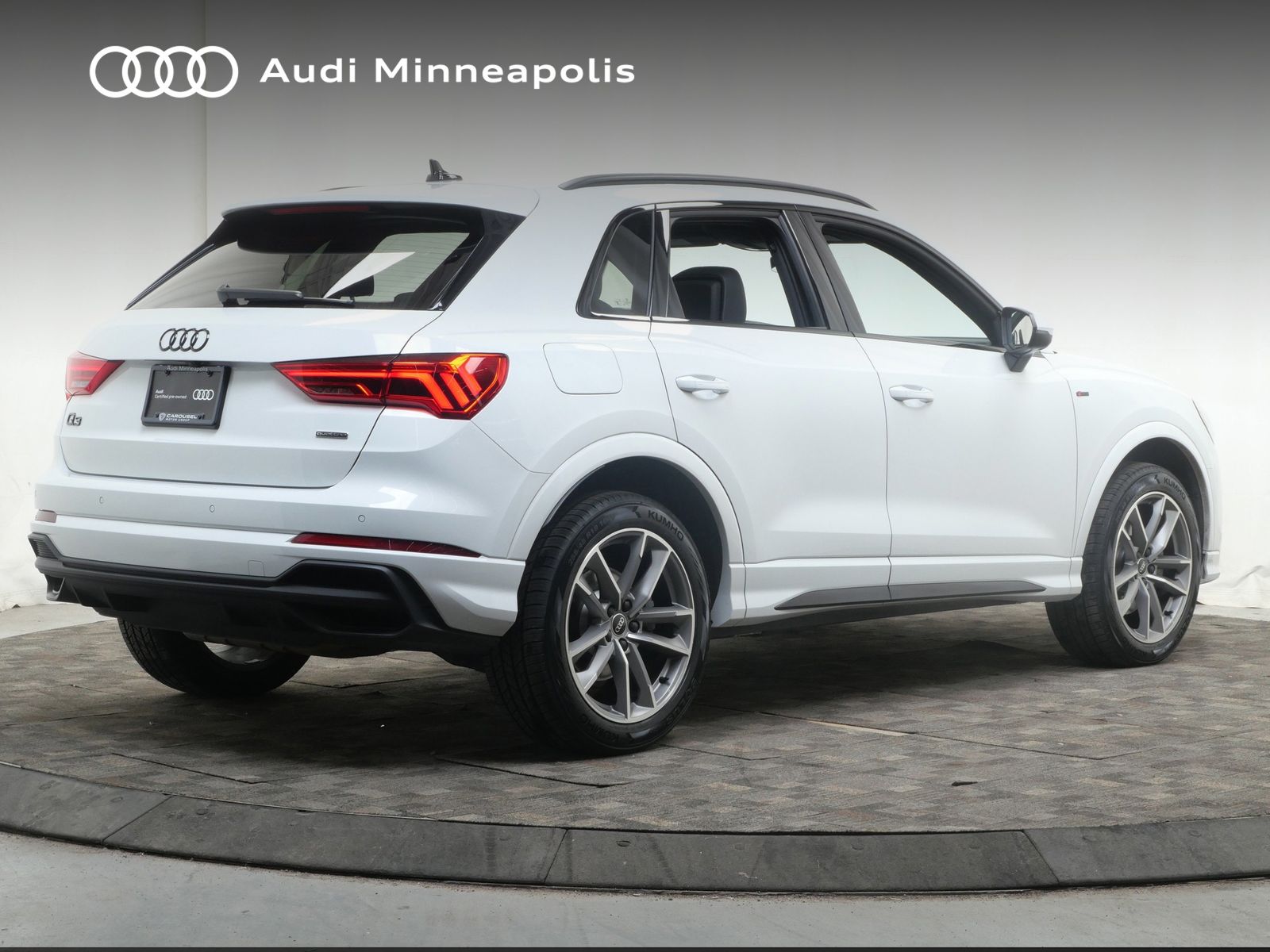 Thumbnail: 2023 Audi Q3 - 7