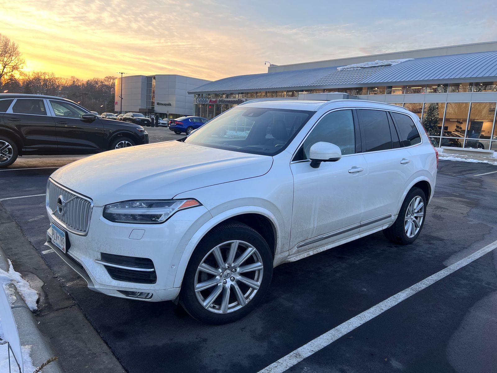 2018 Volvo XC90 T6 Inscription -
                  Golden Valley, MN