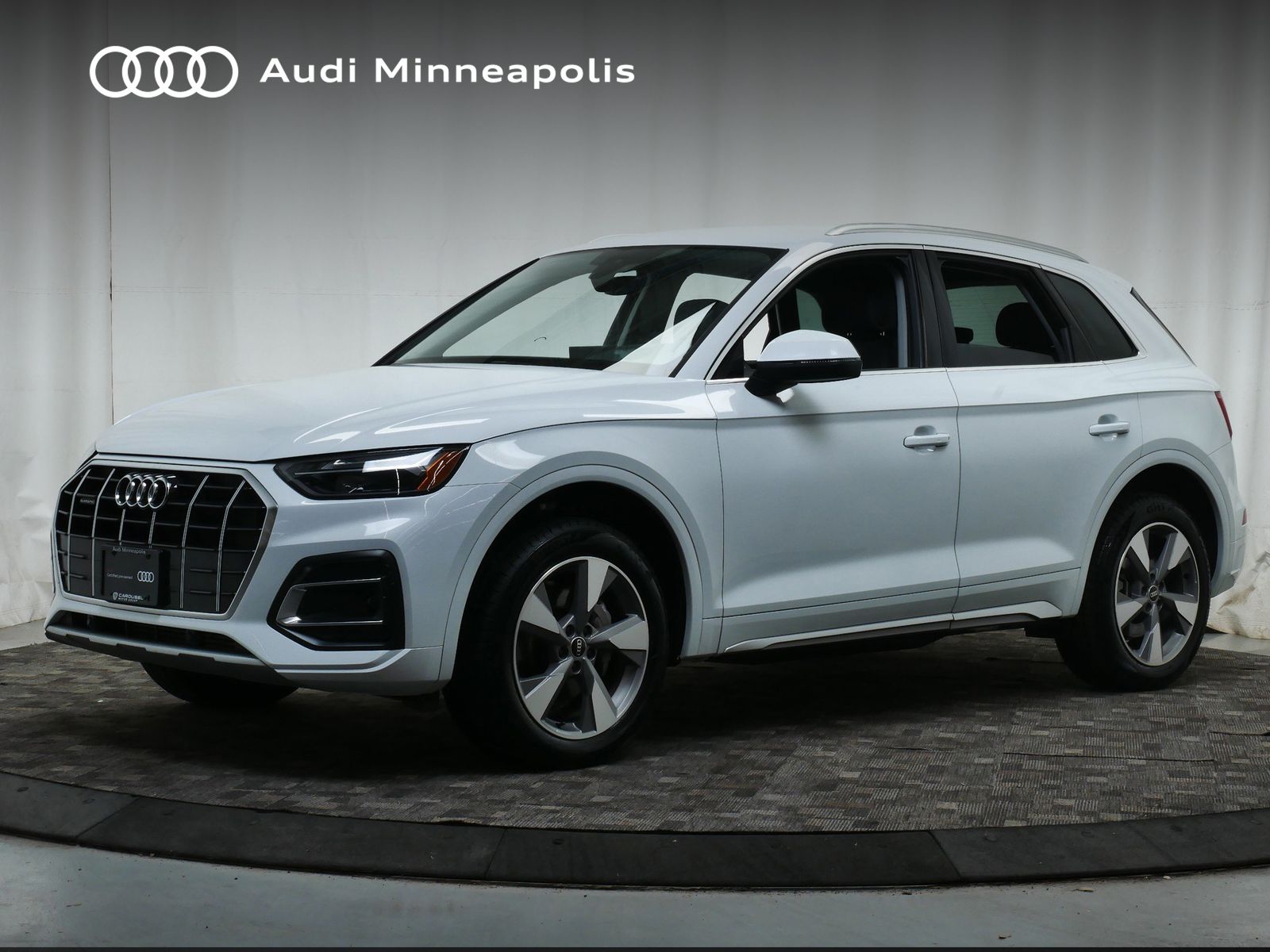 Thumbnail: 2023 Audi Q5 - 1
