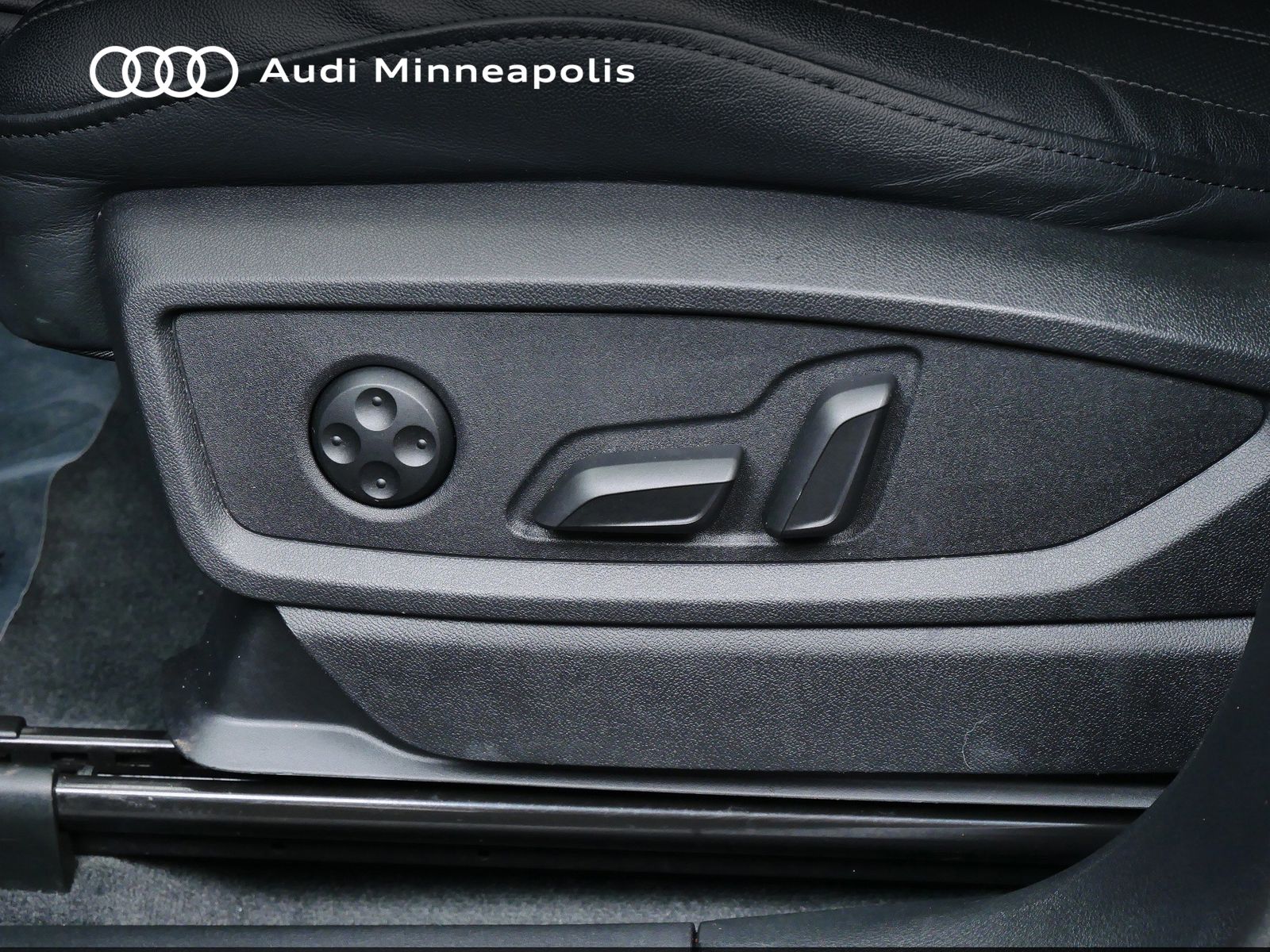 Thumbnail: 2023 Audi Q5 - 14