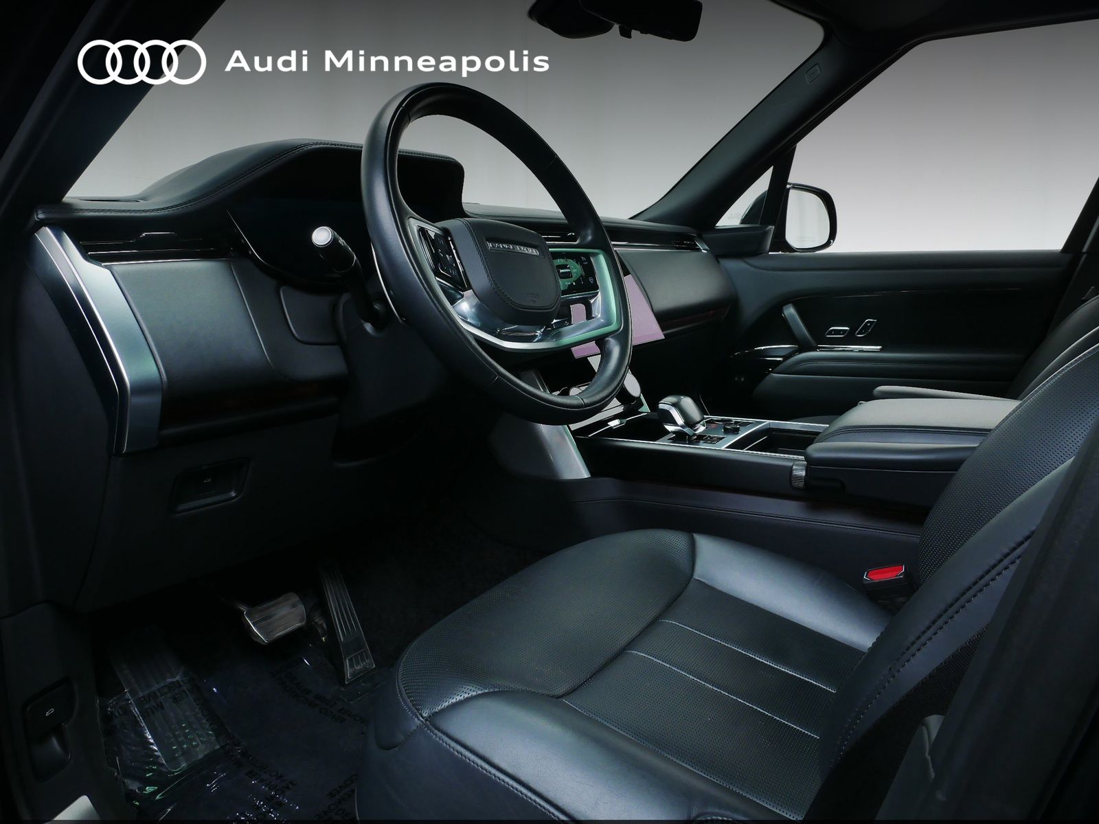 Thumbnail: 2023 Land Rover Range Rover - 2