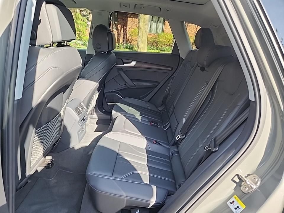2024 Audi Q5 e Premium Plus 9