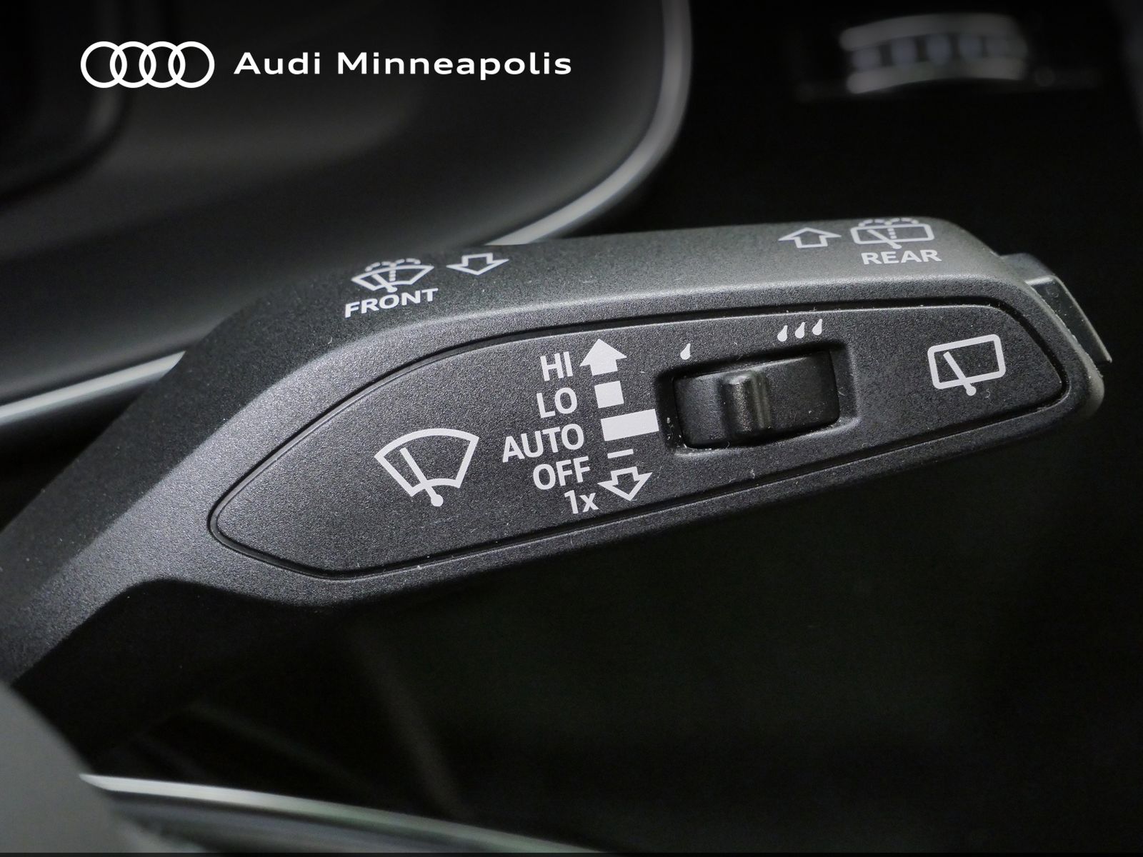 Thumbnail: 2023 Audi Q7 - 24
