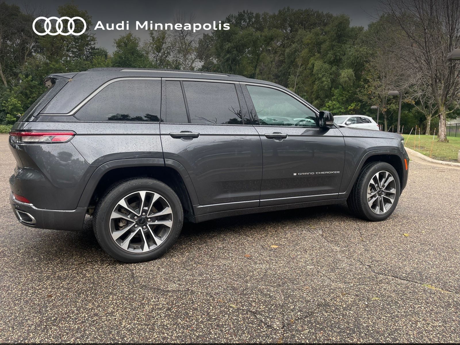 Thumbnail: 2022 Jeep Grand Cherokee - 9