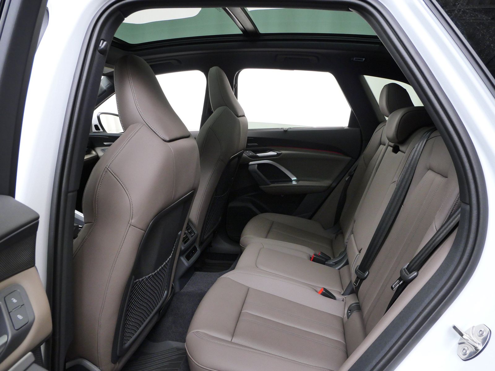 Thumbnail: 2026 Audi Q5 - 13