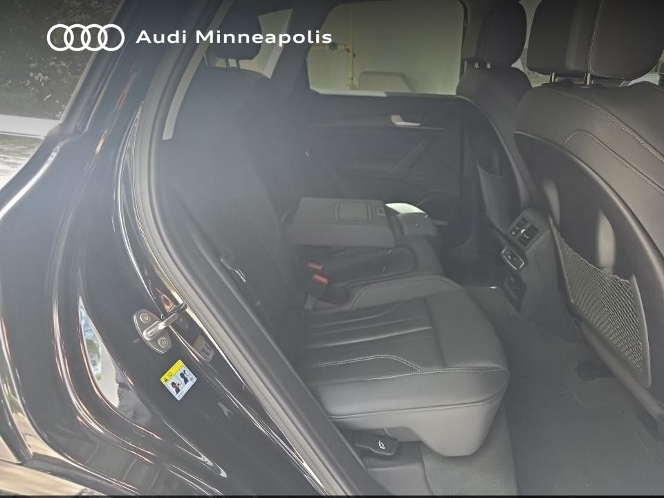 Thumbnail: 2023 Audi Q5 - 12