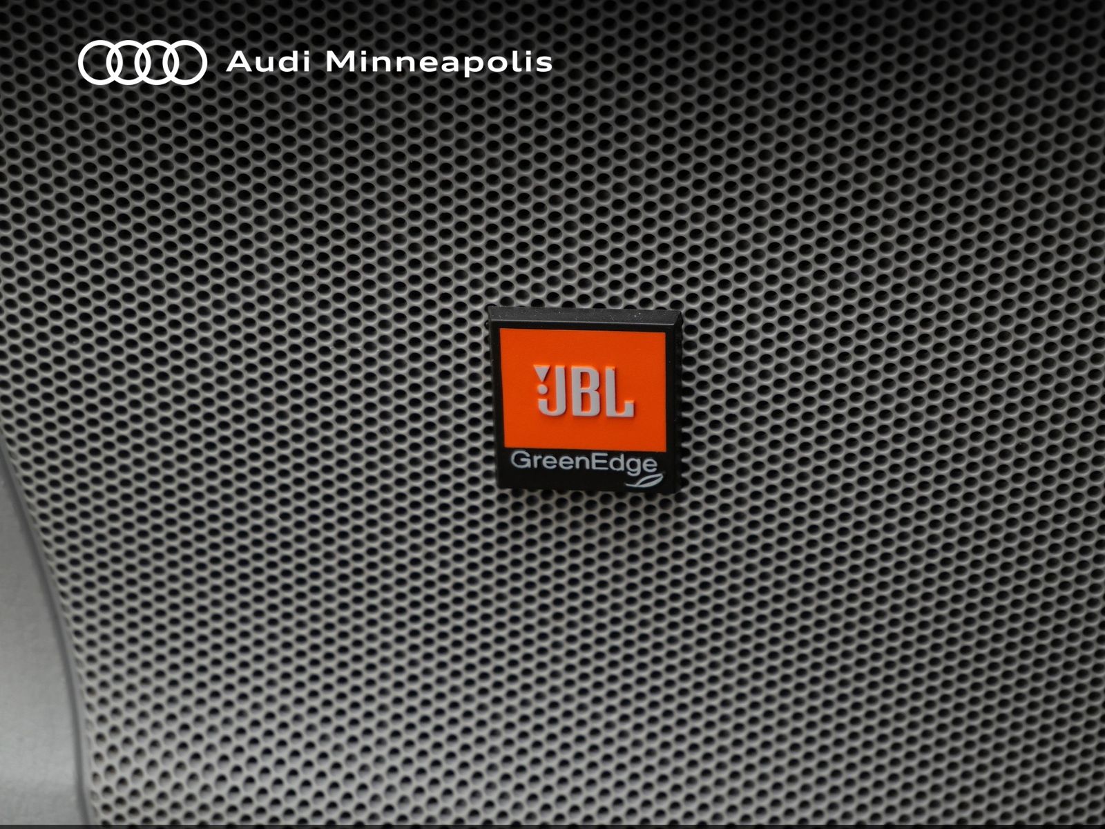 Thumbnail: 2016 Toyota Highlander - 18