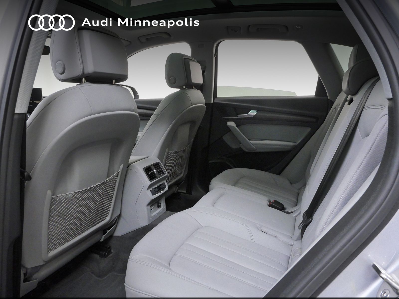 Thumbnail: 2023 Audi Q5 - 16