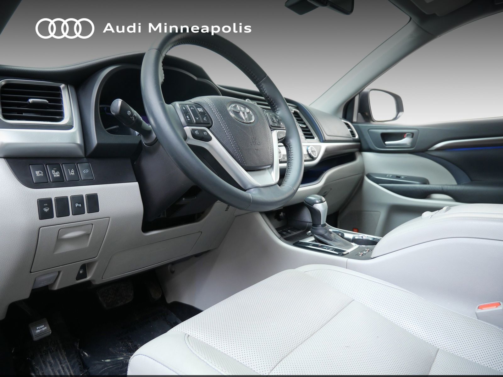 Thumbnail: 2016 Toyota Highlander - 2