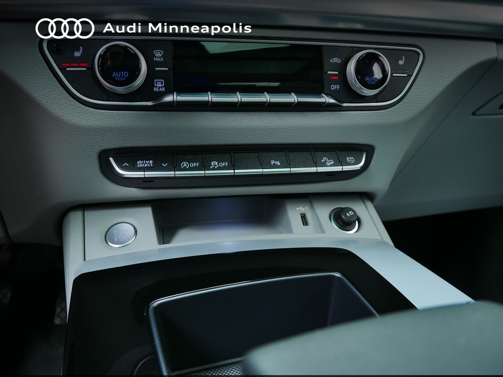 Thumbnail: 2024 Audi Q5 - 27