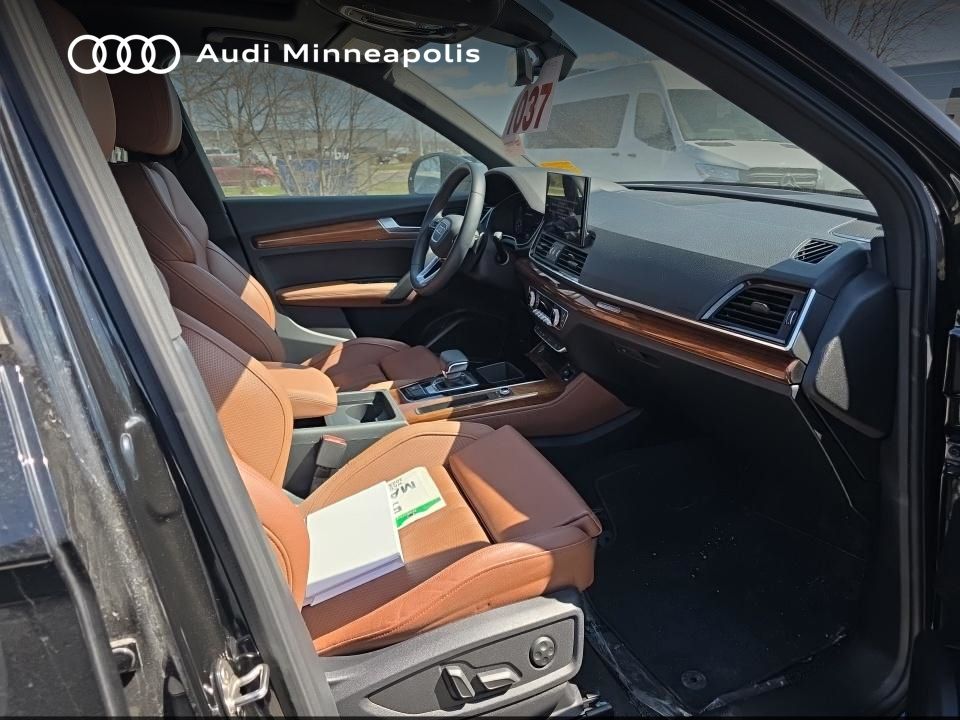 Thumbnail: 2023 Audi Q5 - 14