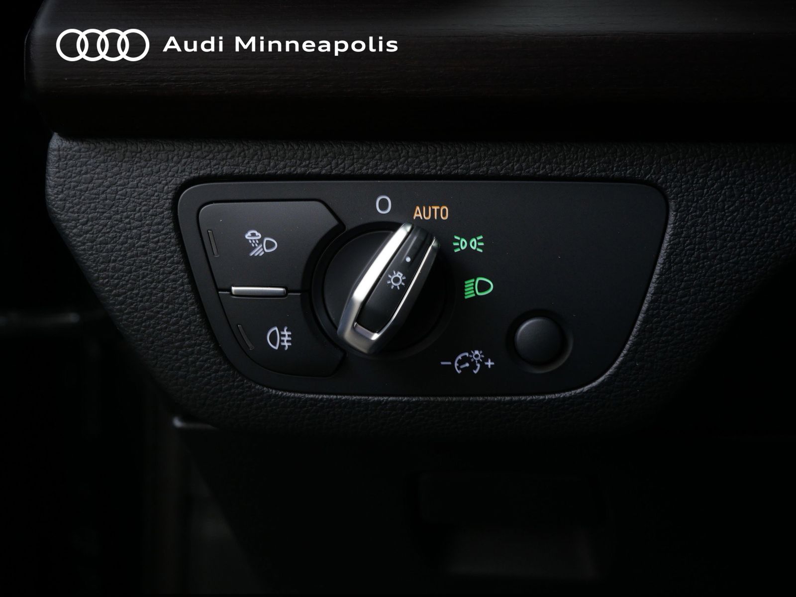 Thumbnail: 2023 Audi Q5 - 19