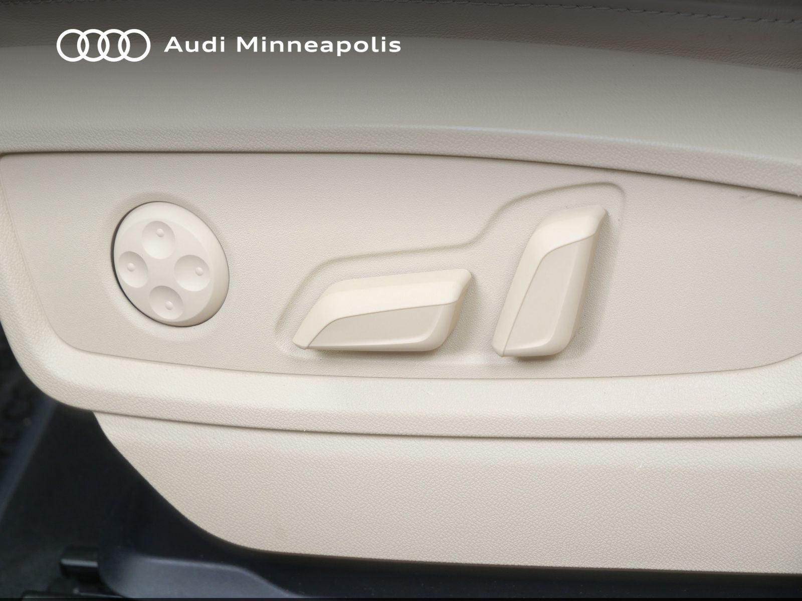 Thumbnail: 2023 Audi Q5 - 14