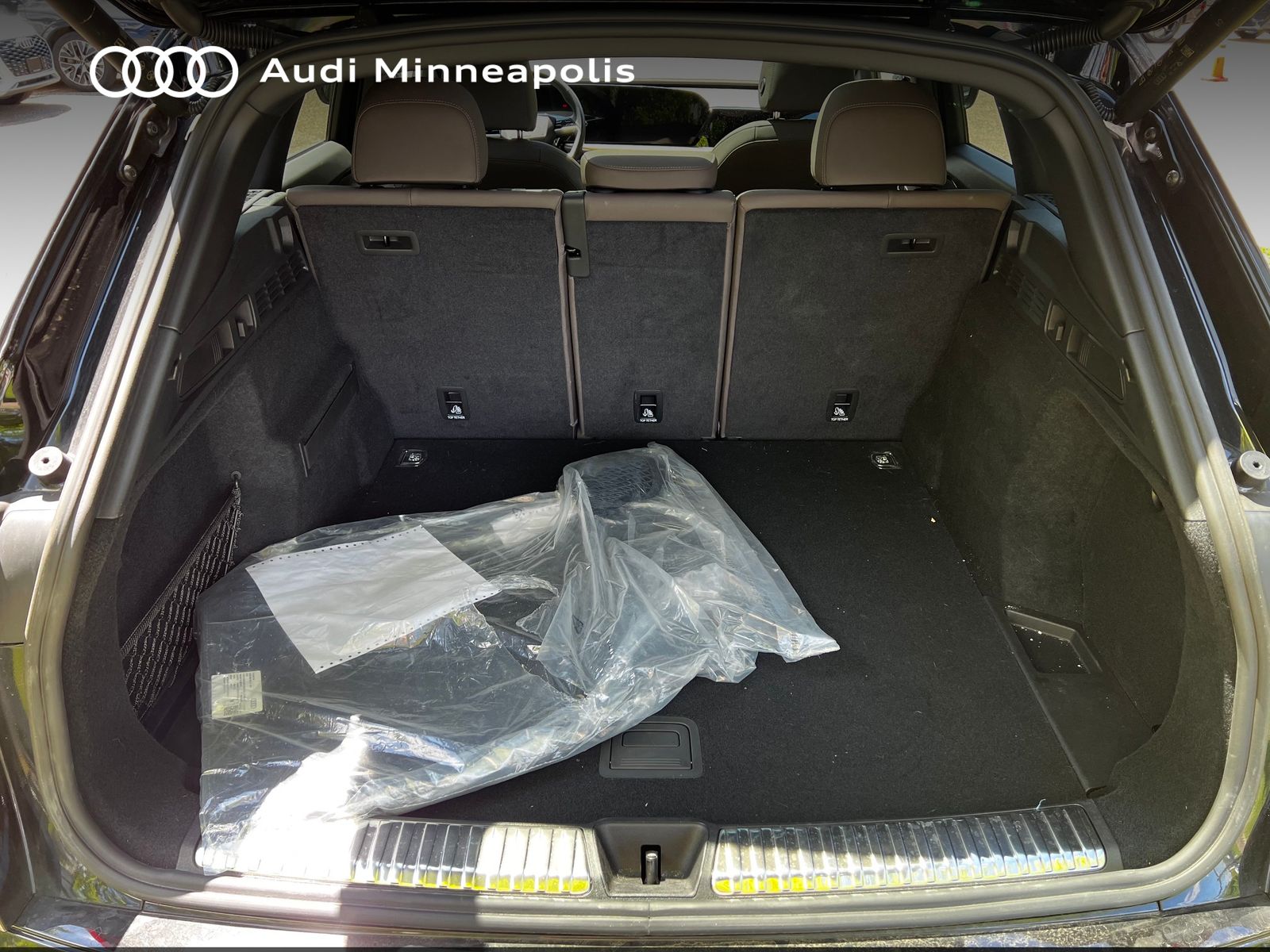 Thumbnail: 2025 Audi Q5 - 12