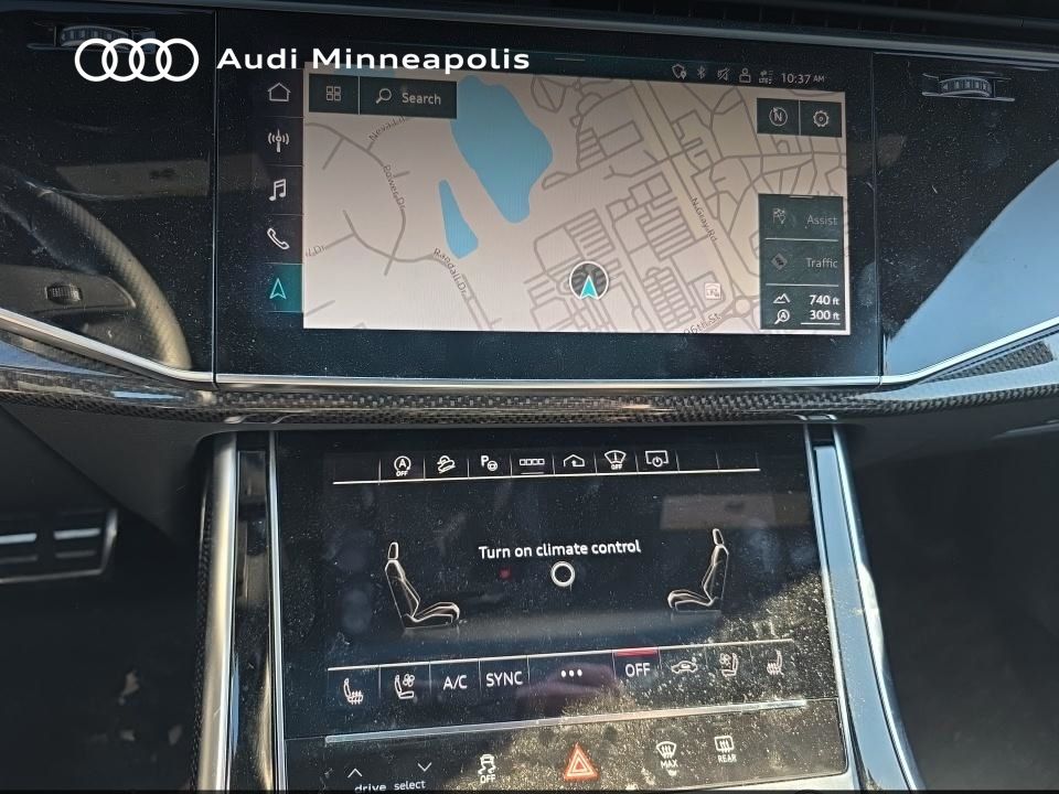 Thumbnail: 2023 Audi SQ8 - 12