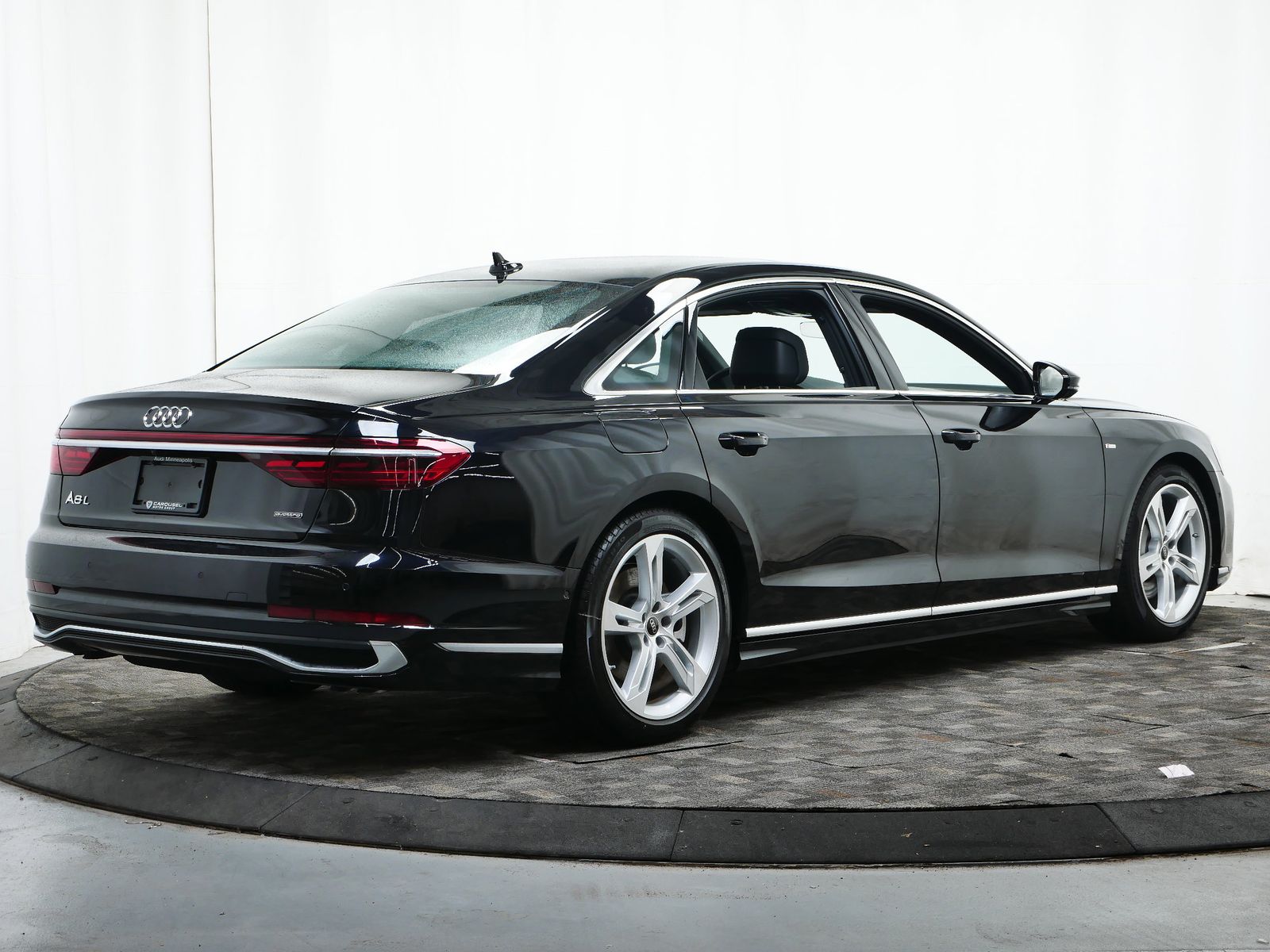 Thumbnail: 2025 Audi A8 - 6